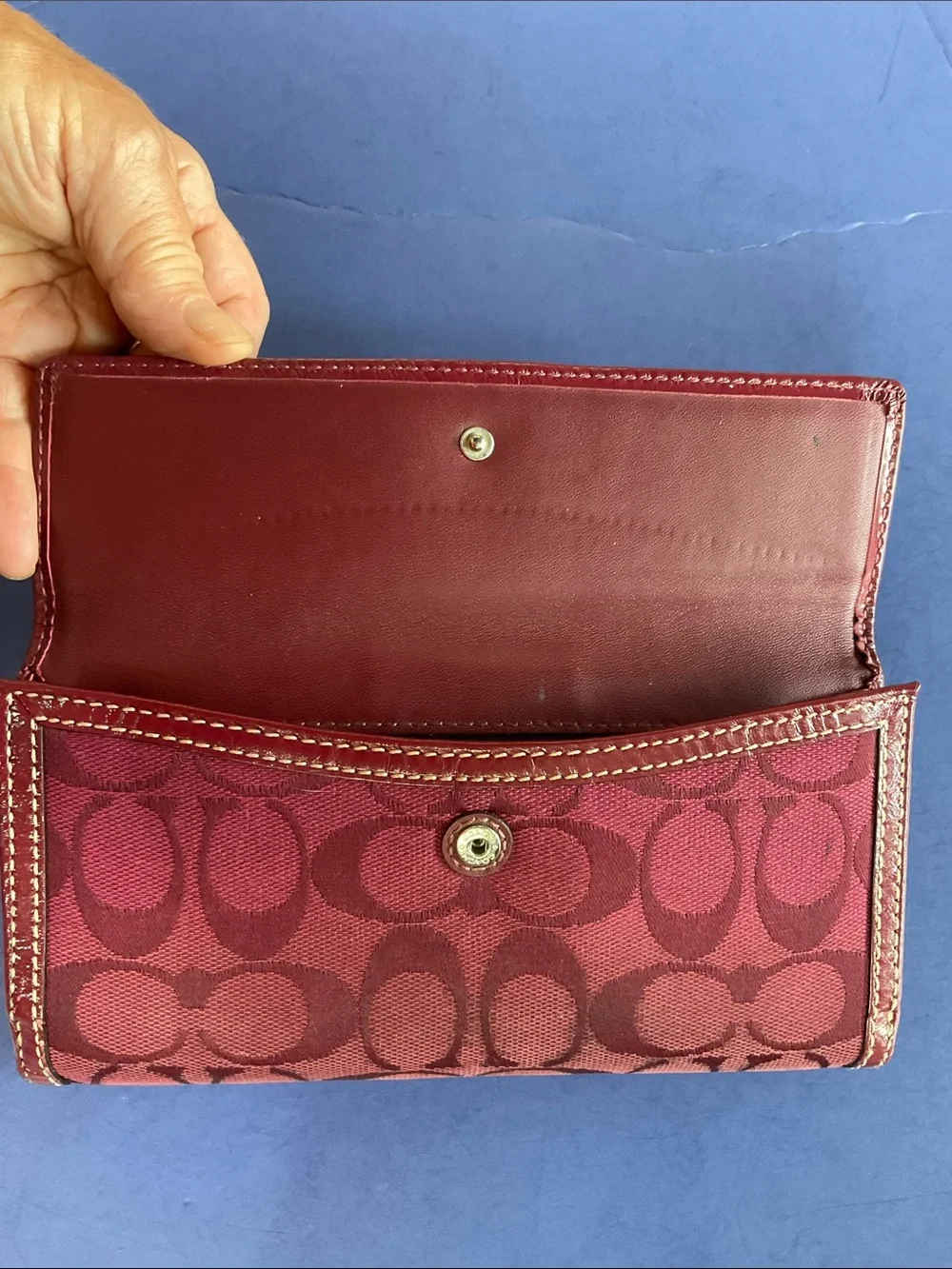 Vintage Y2k Coach turnlock wallet GUC